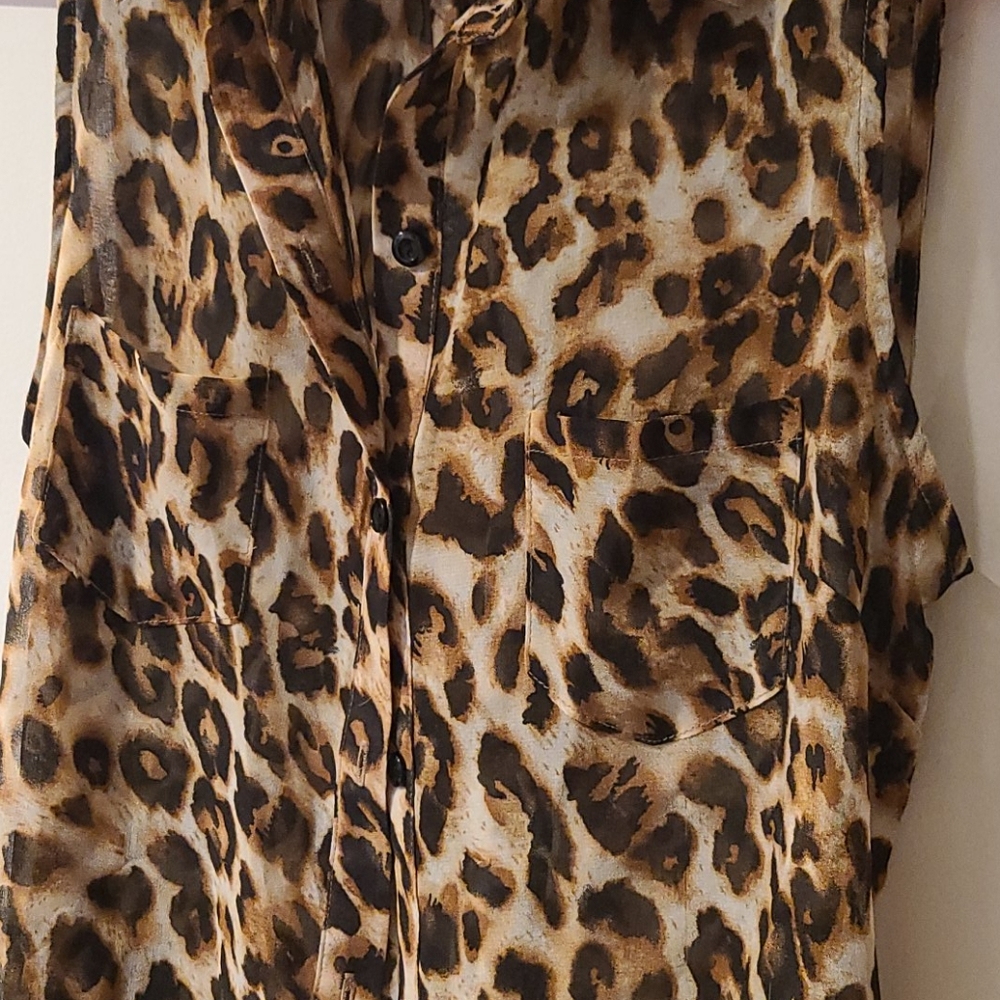 Sleevless Leopard blouse - Picture 7 of 7